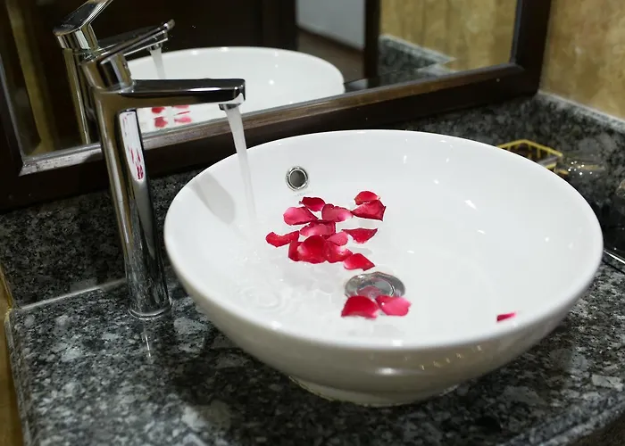 Mộc Trà Bãi Cháy 4* Hạ Long